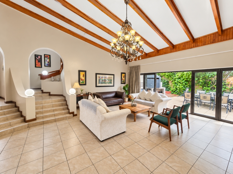 4 Bedroom Property for Sale in Heuwelsig Free State